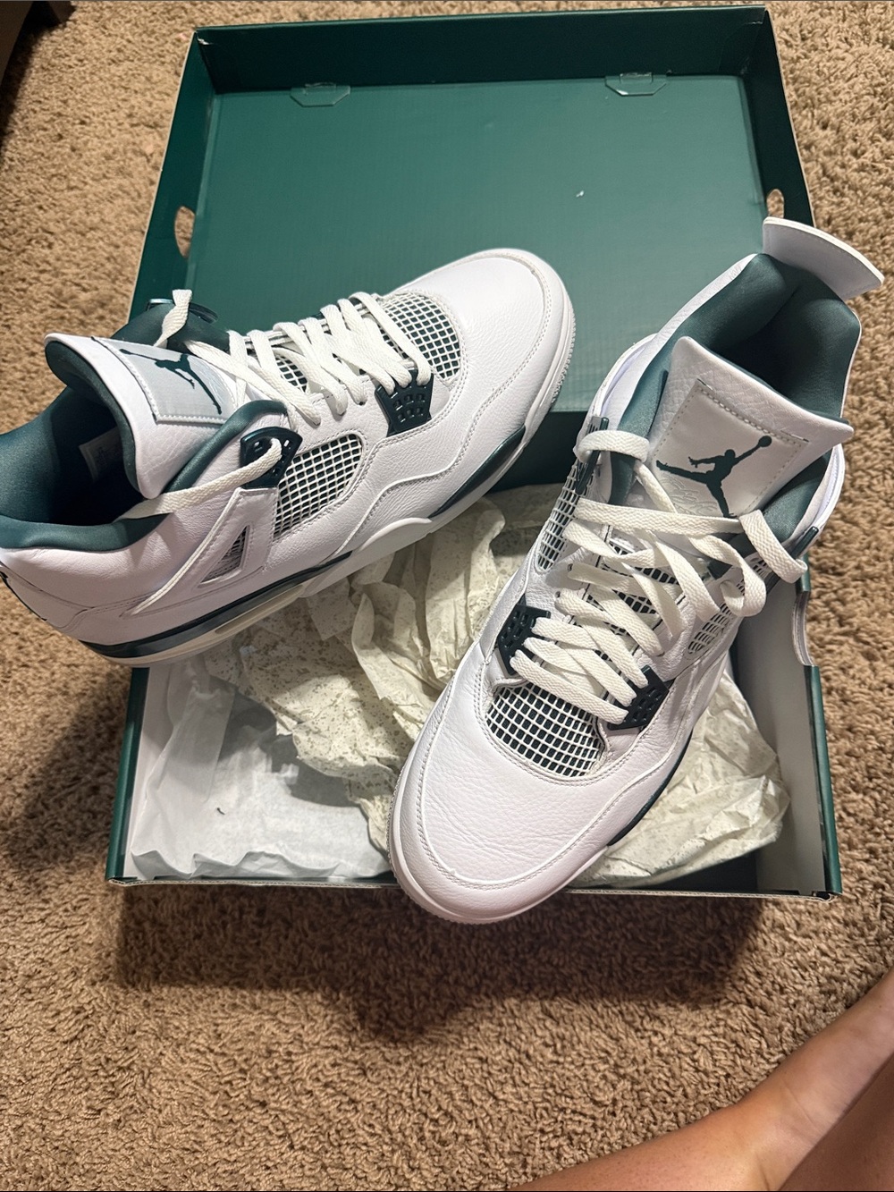 Air Jordan 4 Retro. (obo)